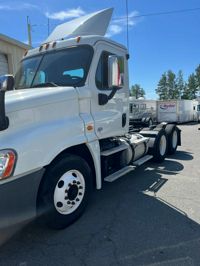 2019 Freightliner CASCADIA 125