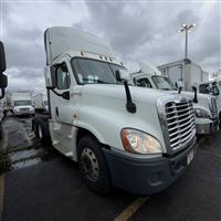 2017 Freightliner CASCADIA 125