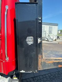 2018 Freightliner M2 106