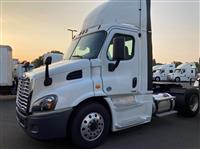 2017 Freightliner CASCADIA 113