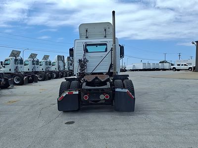 2016 Volvo VNL42T
