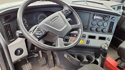 2020 Freightliner NEW CASCADIA 116