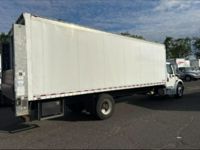 2018 Freightliner M2 106