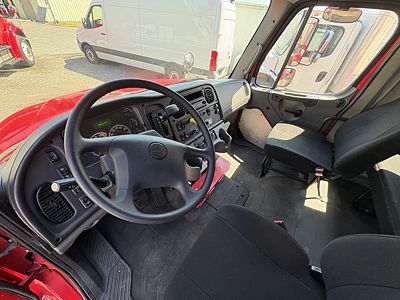 2017 Freightliner M2 106