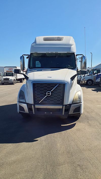 2020 Volvo VNL64T-760