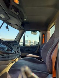 2019 Freightliner CASCADIA 125