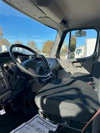 2018 Freightliner M2 106