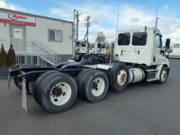 2018 Freightliner CASCADIA 113
