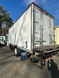 2018 Freightliner M2 106