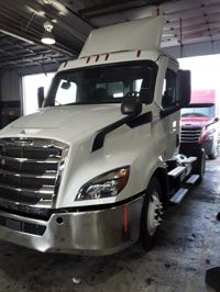 2020 Freightliner NEW CASCADIA 116
