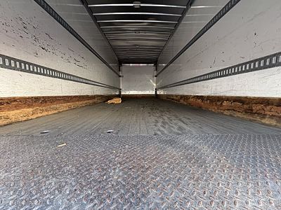 2020 Freightliner M2 106