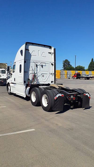 2020 Freightliner NEW CASCADIA PX12664
