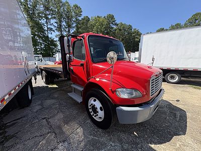2019 Freightliner M2 106