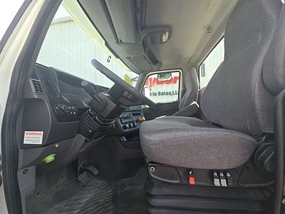 2019 International LT625