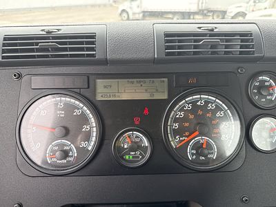 2020 Freightliner CASCADIA 125