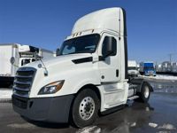 2020 Freightliner NEW CASCADIA 126
