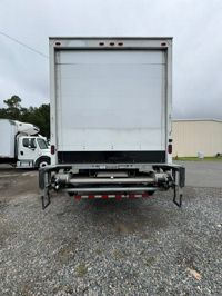 2018 Freightliner M2 106