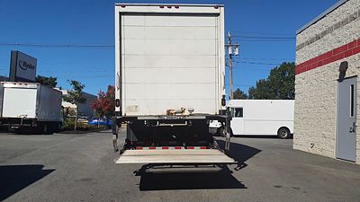 2018 Freightliner M2 106