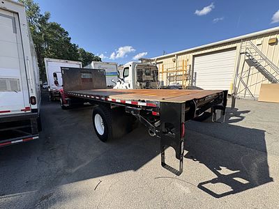 2019 Freightliner M2 106