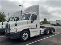 2017 Freightliner CASCADIA 125