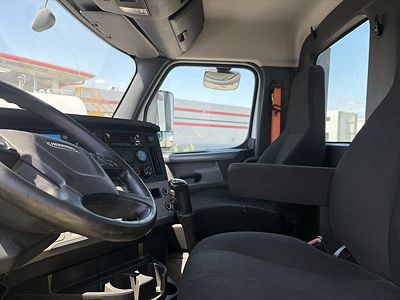 2021 Freightliner NEW CASCADIA PX12664