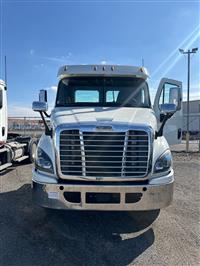 2017 Freightliner CASCADIA 113