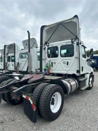 2019 Freightliner NEW CASCADIA 126