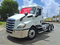 2020 Freightliner NEW CASCADIA 116