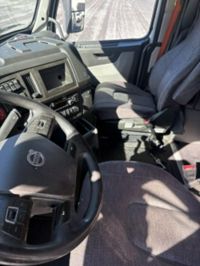 2020 Volvo VNR64T-640