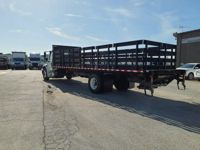2018 Freightliner M2 106