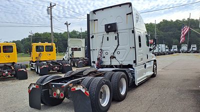 2019 Freightliner CASCADIA 125