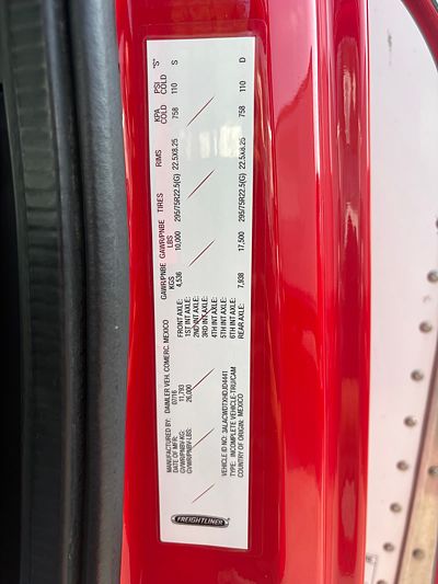 2017 Freightliner M2 106