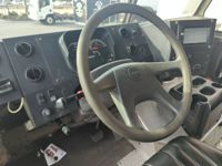 2017 Freightliner MT55