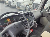 2018 Freightliner M2 106