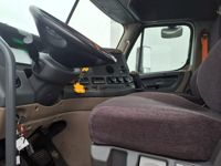 2019 Freightliner CASCADIA 125