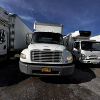 2019 Freightliner M2 106