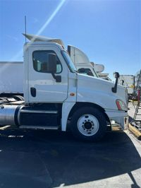 2016 Freightliner CASCADIA 125