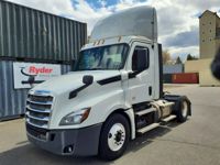 2019 Freightliner NEW CASCADIA 126
