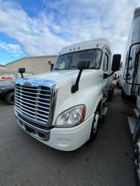 2020 Freightliner CASCADIA 125