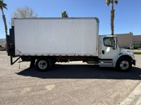 2019 Freightliner M2 106