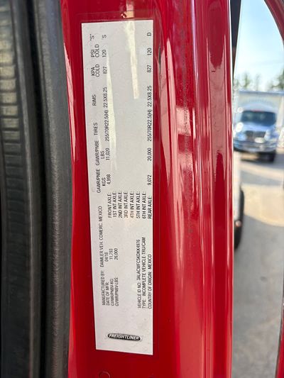 2019 Freightliner M2 106