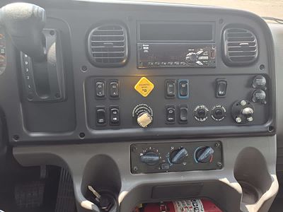 2020 Freightliner M2 106