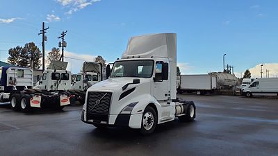 2019 Volvo VNL42T 300