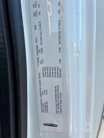 2019 Freightliner M2 106