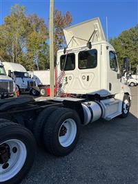 2019 Freightliner CASCADIA 125