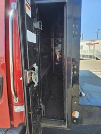 2018 Freightliner M2 106