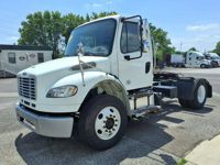 2018 Freightliner M2 106