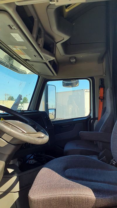 2020 Volvo VNL64T-760