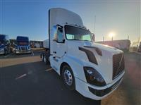 2017 Volvo VNL64T