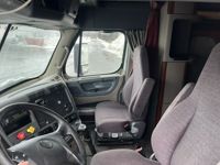 2019 Freightliner CASCADIA 125